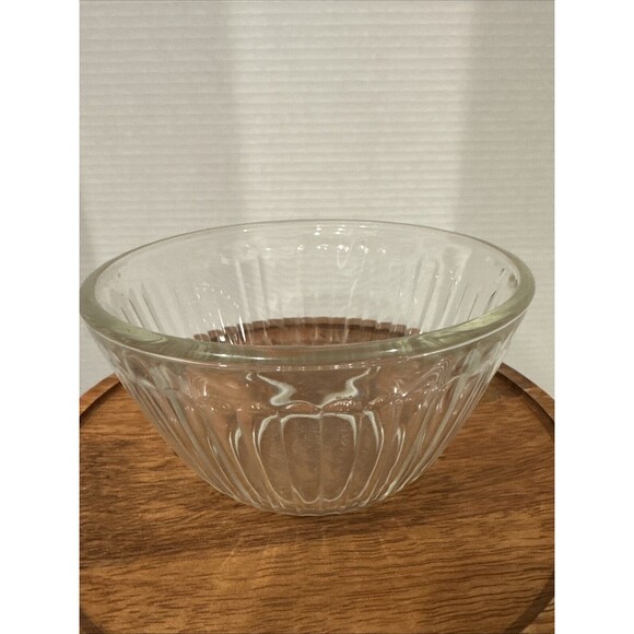 Pyrex 5.5" Clear Ribbed Small Mixing Bowl 3 Cup 750 ml # 7401-S USA Mint! - Picture 1 of 5